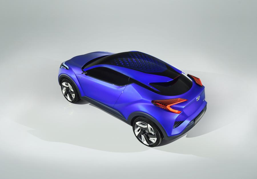  Toyota C-HR Concept 2014 года  (фото 2 из 3)